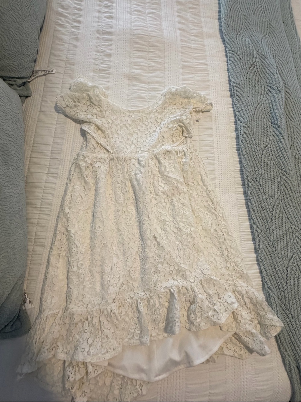 Source Unknown Cream Lace Ruffle Girls' Dress